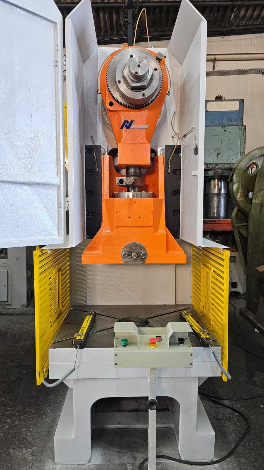 PRENSA EXCÊNTRICA MSL 160 TONELADAS TIPO C